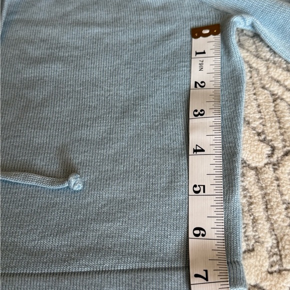 Dee Elly light blue cropped sweater blouse size medium - Picture 8 of 9